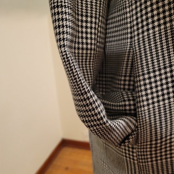 Carolina Bella Houndstooth Coat Size M - Picture 5 of 10